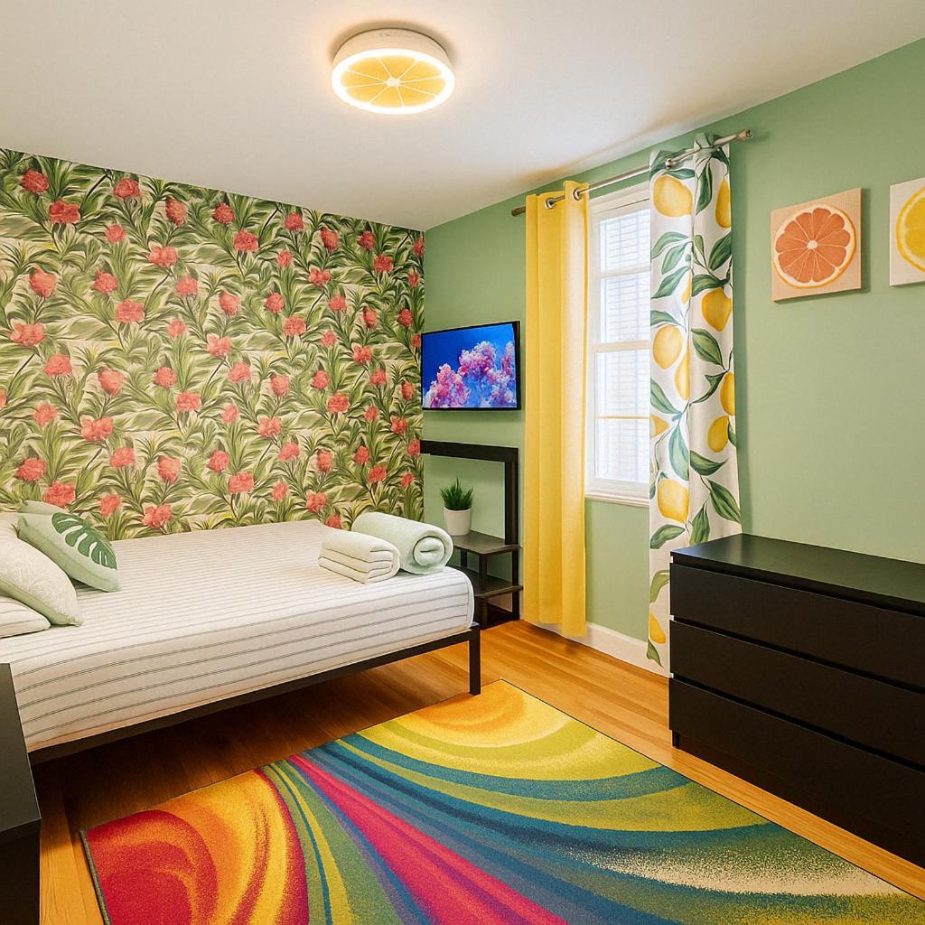 Tropical Comfort Room In Harlem Cozy Stay With Snacks & Style Нью-Йорк Экстерьер фото